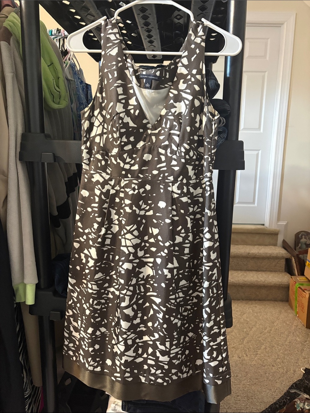 Banana Republic V-Neck Fit & Flare Silk Sundress Timeless Classic Polished